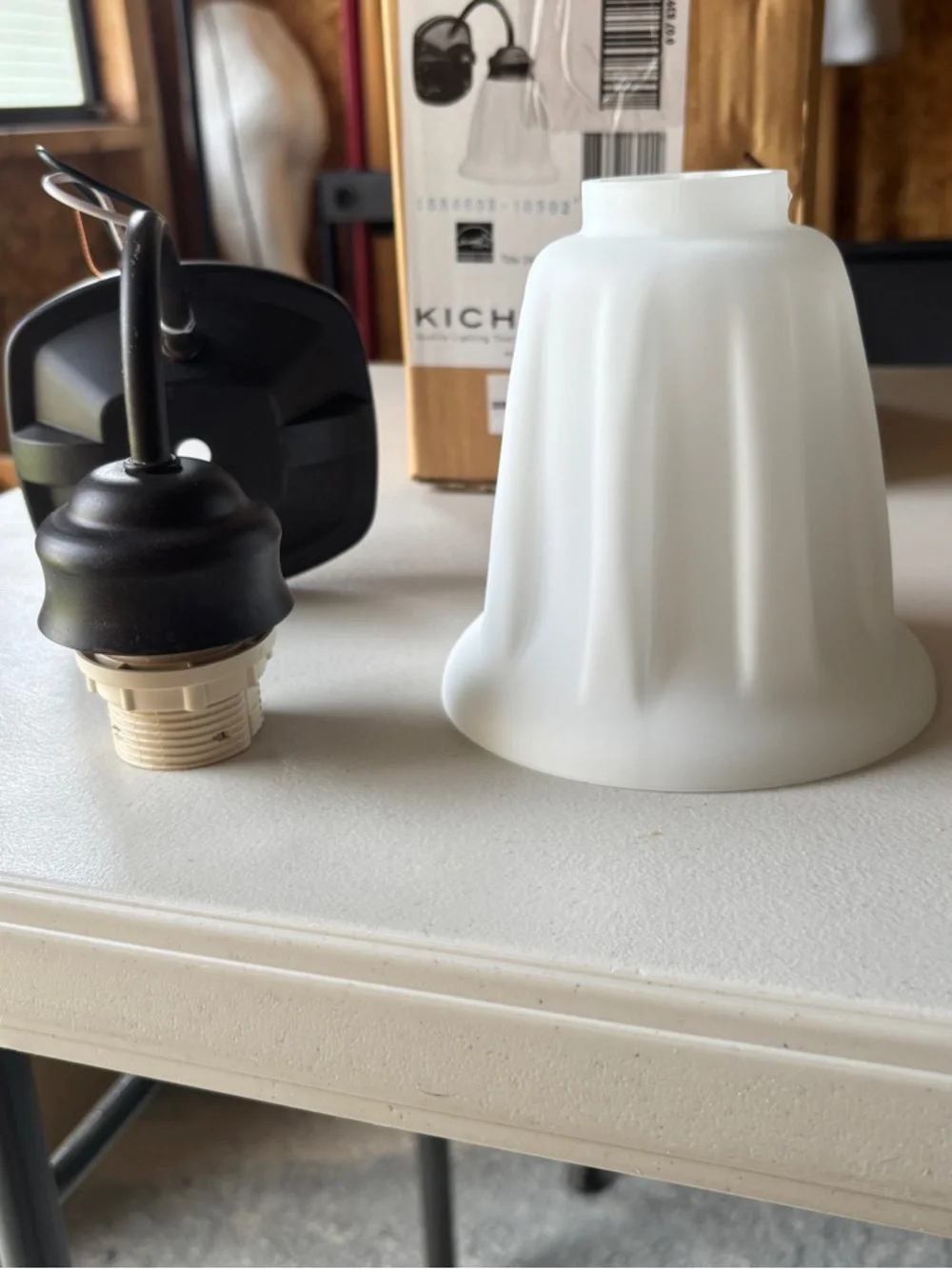 Kichler Tannery Bronze 1-Light wall sconce, new in box, includes light bulb